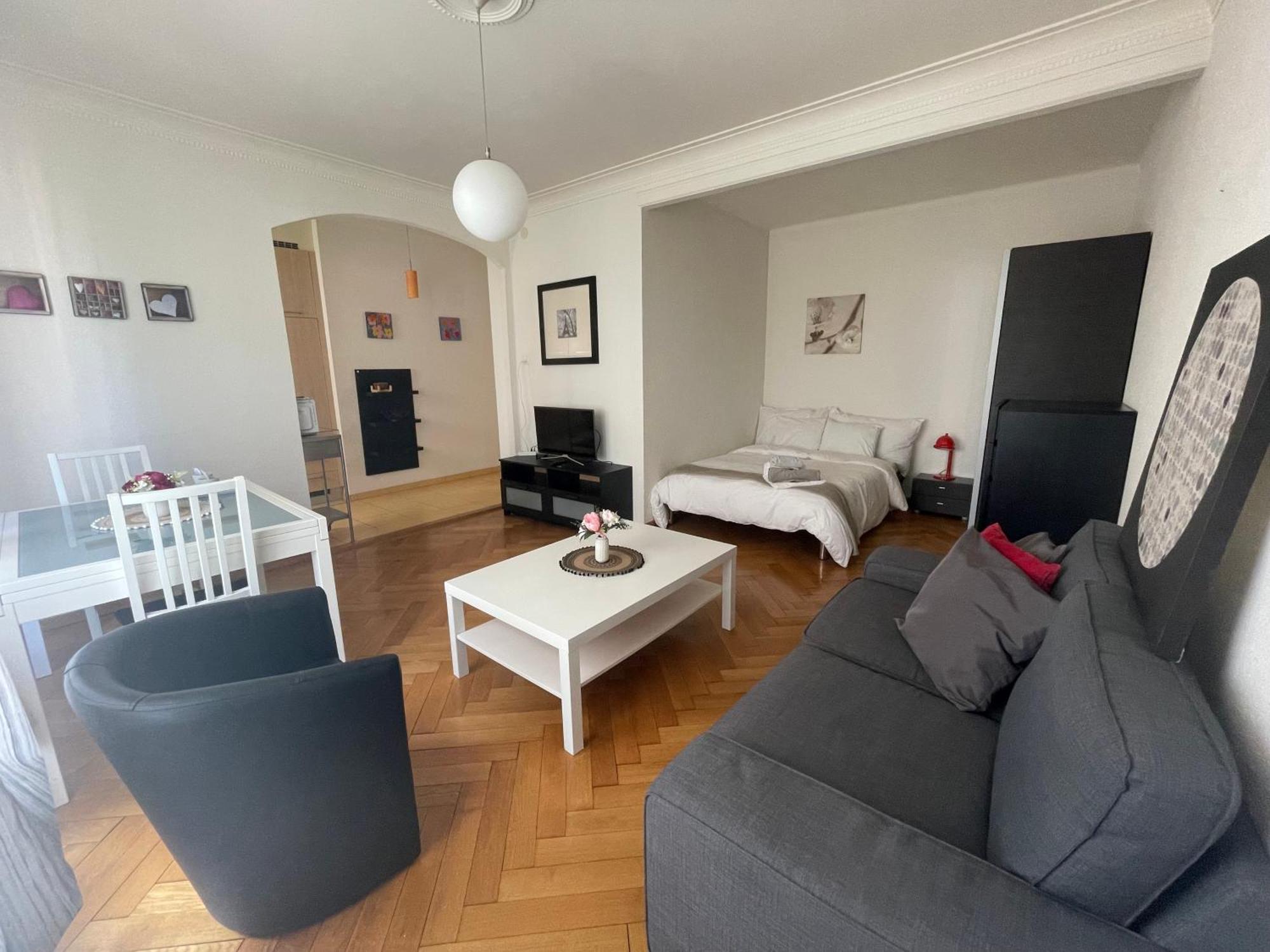 Clame 6 Minutes De La Gare De Apartment *